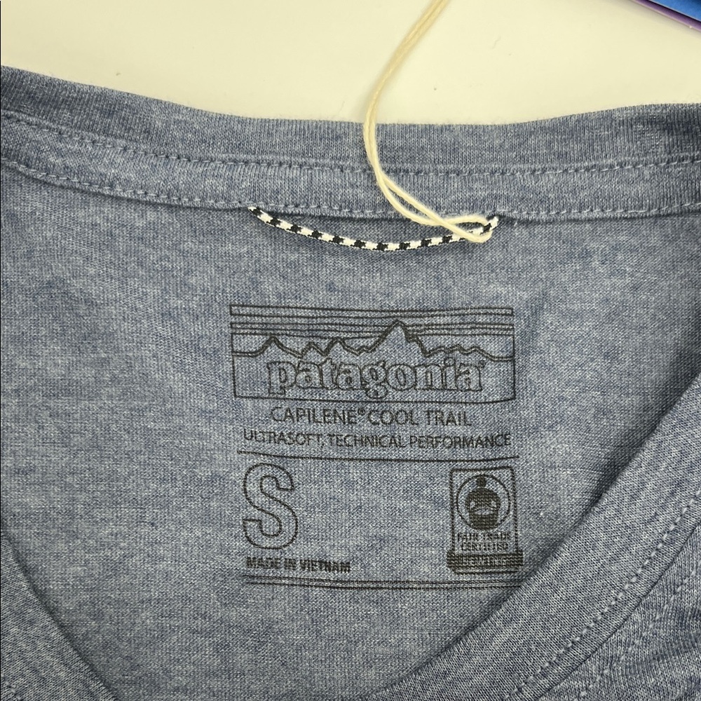 NWT Patagonia Capilene Cool Trail Long Sleeve Hiking Shirt Men’s blue S Gorpcore - Picture 9 of 13